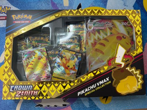 Crown Zenith Special Collection - Pikachu VMAX Pokemon TCG: Crown Zenith Special Collection - Pikachu VMAX